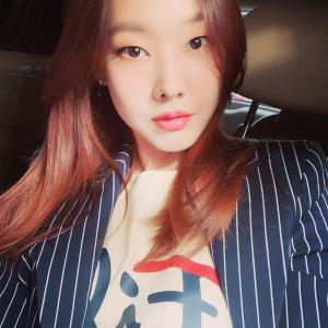한혜진, 자신의 SNS에 셀카 공개…‘여전히 아름다운 미모’