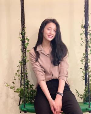 ‘나의 나라’ 에이오에이(AOA) 설현, 멋쁨 미모 뽐낸 비주얼 종결자…‘지구의 자랑’