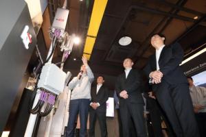 KT·삼성전자, 5G 이노베이션센터 개소…개발중인 28GHz 장비·기술도 공개