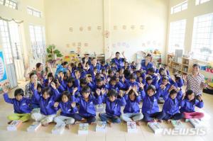 효성 임직원 200여명 베트남 어린이와 결연…매월 급여 나눔으로 초등학교 선물