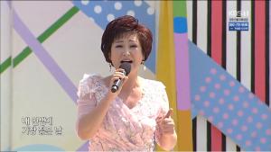 ‘전국노래자랑’ 나이 잊은 송해와 함께한 가수 김용임-박서진, 트로트계의 전통과 장구의 신