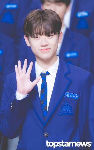 [HD포토] 금동현, ‘수줍은 손인사’ (프로듀스X101)