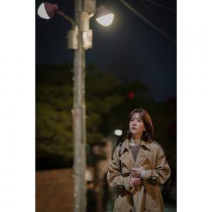 한지민, 드라마 스틸컷 공개…‘아련한 분위기의 이정인’