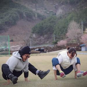 강경현, 양익준과 폭소만발하는 투 샷 공개…“이러고 놀구있어”