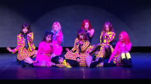 [4K직캠] 위키미키(Weki Meki), 타이틀곡 ‘Picky Picky’ 무대(190514)