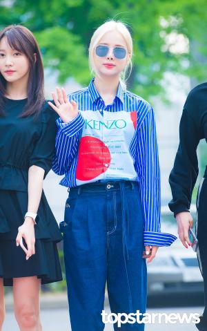 [HD포토] 이엑스아이디(EXID) 솔지, ‘레고들 안녕~’ (뮤직뱅크)