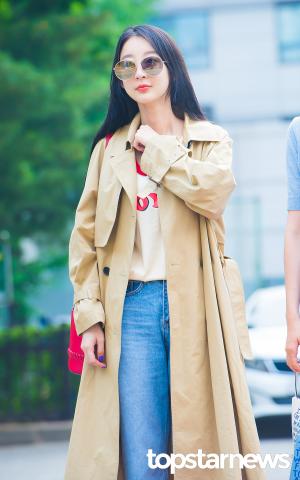 [HD포토] 이엑스아이디(EXID) 혜린, ‘선글라스에 다 가려지는 얼굴’ (뮤직뱅크)