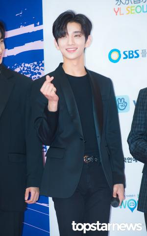 [HD포토] 세븐틴(SVT) 조슈아, ‘캐럿에게 보내는 하트’ (2019드림콘서트)