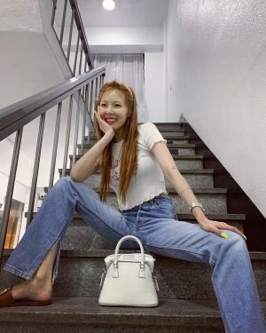 ‘이던♥’ 현아, 인스타그램 속 행복한 근황…‘빛나는 미모’