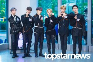 [UHD포토] 원어스(ONEUS), ‘투문을 향한 손하트’ (팩트인스타)