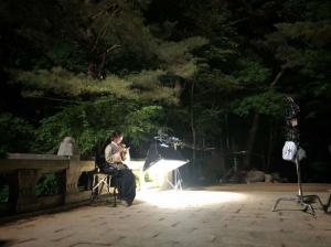 배두나, ‘킹덤 시즌2’ 촬영현장서 근황 전해…“촬영이 언제 끝나나 궁금해하는 서비”