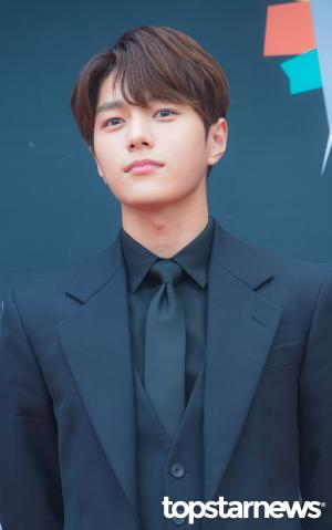 [HD포토] 인피니트(INFINITE) 엘(김명수), ‘클로즈업을 부르는 잘생김’ (2019아시아모델어워즈)