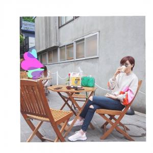 ‘비디오스타’ 쇼호스트 동지현, 커피 한 잔의 여유 ‘나이를 거스르는 미모는 덤’