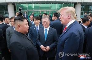 중국 매체들, 남북미 정상 판문점 회동에 "매우 좋은 일"