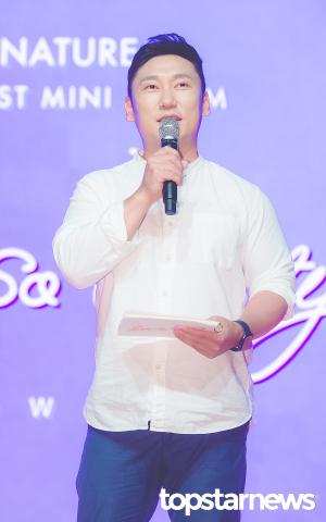 [HD포토] 이승윤, ‘네이처 쇼케이스 MC를 맡은 나는 자연인이다’ (내가 좀 예뻐)