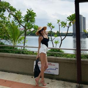 ‘정신욱♥’ 양미라, 태국 방콕서 근황 전해…“나이 믿기지 않는 몸매에 시선집중”