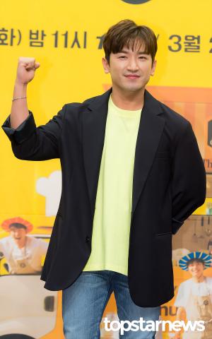 [리부트] ‘강제추행 혐의’ 이민우, ‘해프닝’ 해명부터 검찰 송치까지…“‘덕화TV2’서도 통편집”