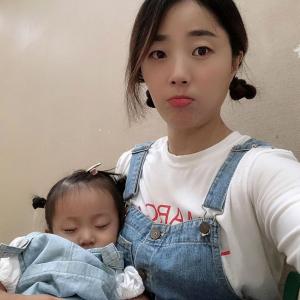 ‘정인욱♥’ 허민, 딸 아인양과 커플룩 차림으로 셀카…“정인욱의 근황은?”