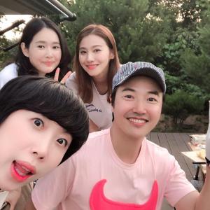 권진영, 메이비-윤상현-유인영과 근황 공개 “이쁜 가족”