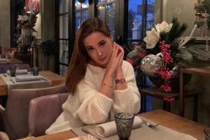 오드리 헵번 닮은 러시아 SNS 스타, 여행가방서 숨진 채 발견