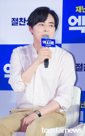 [HD포토] 조정석, ‘열일하는 비주얼’ (엑시트)