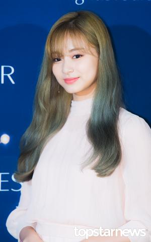 [HD포토] 트와이스(TWICE) 쯔위, ‘수줍은 쯔뭉이 미소’ (에스티로더)