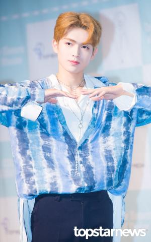 [현장] 업텐션(UP10TION) 규진, "중력처럼 팬 끌어당기는 &apos;중력돌&apos; 되고파"