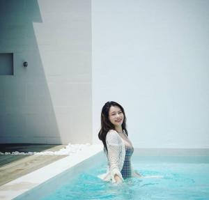 ‘최병길♥’서유리, “살쪄서 겨우 들어간” 수영복 자태가 저정도?…‘화보인 줄’