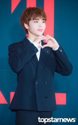 [HD포토] 엑스원(X1) 송형준, ‘상큼한 손하트’ (FLASH)