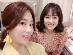 ‘미스트롯’ 정미애, 김소유와 나이 잊은 미모 자랑…리즈 갱신 中