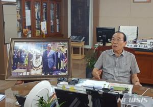 &apos;친일·위안부 망언&apos; 자유한국당 정상혁 보은군수 "죄송, 일본 탄압·극우파 아베 일당의 만행 규탄에 힘쓰겠다"