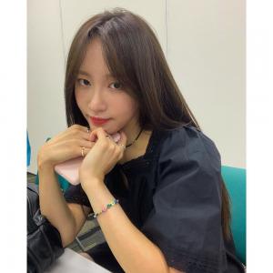 이엑스아이디(EXID) 하니, 여전한 여신 비주얼로 화제...&apos;탈퇴설은 사실 무근&apos;