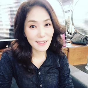 [공식입장] 장혜진, 캔 엔터테인먼트 강승호 대표와 27년 만에 합의 이혼…‘성격차이’