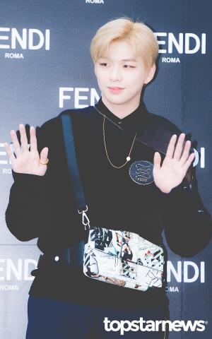 [HD포토] 강다니엘, ‘설레게 만드는 미소’ (펜디)