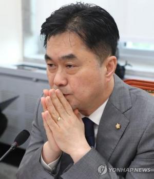 ‘지방대 비하 논란’ 김종민 의원, 청문회서 발언 해명...“나와 고3 아들도 지방 살아”