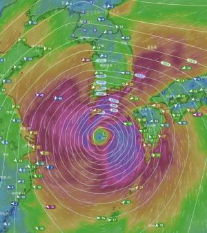 제17호 태풍 타파, 현재 위치는 서귀포 남쪽 약 250 km…이동경로는 북북동, 서해 순간풍속 초속 48m