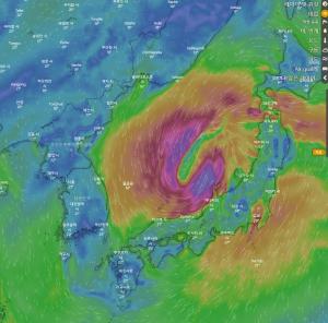 [종합]&apos;제주도·남해&apos; 태풍 타파 피해 속출·현재 독도 부근 위치해…오늘 &apos;추분&apos; 맞아 전국 흐리고 비