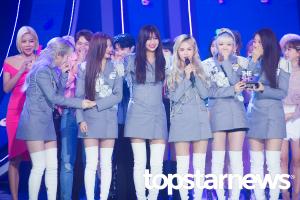 [UHD포토] 에버글로우(EVERGLOW), ‘팬분들 감사해요!’ (더쇼)