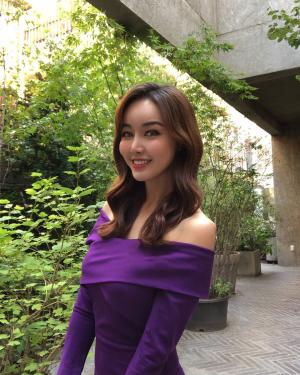 김민아 아나운서, 오프숄더로 아찔한 매력 발산 "잘어울리는 색깔도 바뀌나봐"