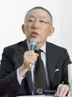 유니클로 회장 "일본 이대로 가면 망한다"…아베 총리 향한 독설에도 일본 불매운동 더 타올라