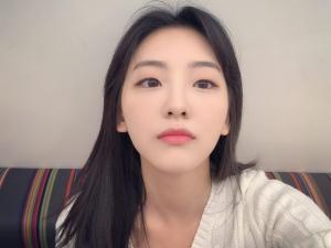 ‘나의 나라’ 조이현, 재방송 부르는 러블리 비주얼…나이 궁금증↑