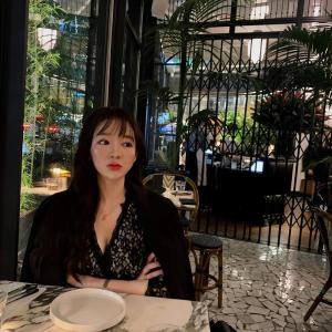 ‘연애의 맛 시즌1’ 김정훈 소개팅녀 김진아, 인스타그램 속 시크美…&apos;실물 궁금해지는 미모&apos;