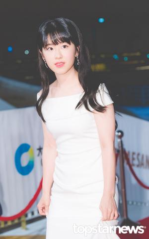 [HD포토] 박혜수, ‘토끼같은 귀여움’ (제40회 청룡영화상 2019 레드카펫)