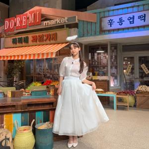 걸스데이 이혜리♥류준열, &apos;8살 나이차&apos; 무색한 달달함…각자 열일중