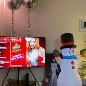 ‘홍현희♥’ 제이쓴, 크리스마스 맞아 유쾌한 분위기 전해…‘눈사람 인테리어 돋보이는 집’