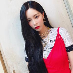 &apos;슈가맨3&apos; 헤이즈(Heize), 인스타 속 과거사진 살펴보니…&apos;지금과 똑같아&apos;