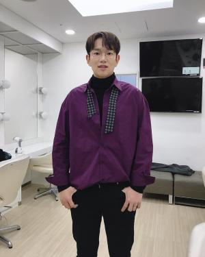 장성규, ‘워크맨’ 구독자 350만 돌파 자축…‘라디오와 인터넷 넘나드는 대스타’