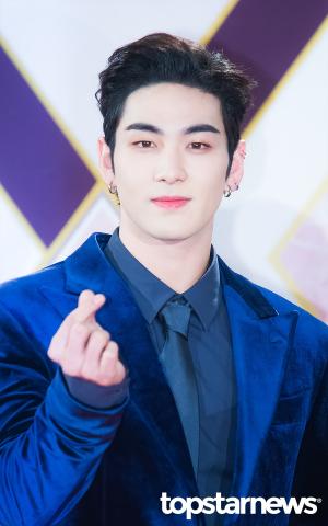 [HD포토] 뉴이스트(NU’EST) 백호, ‘심쿵 아이컨택’ (2019KBS가요대축제)