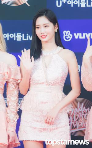 [HD포토] 트와이스(TWICE) 모모, ‘긴장한듯한 미소’ (제34회 2020 골든디스크어워즈)