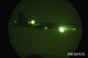 미국, 이란 전쟁 위협 고조에 B-52 폭격기 6대 인도양 배치